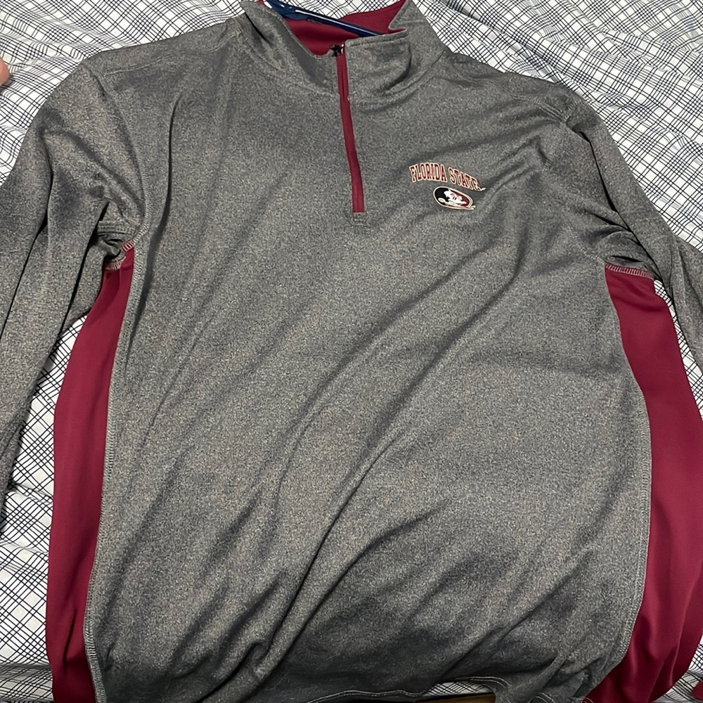 Mens barely used  quarter zip long sleeve pullover  size XL FSU